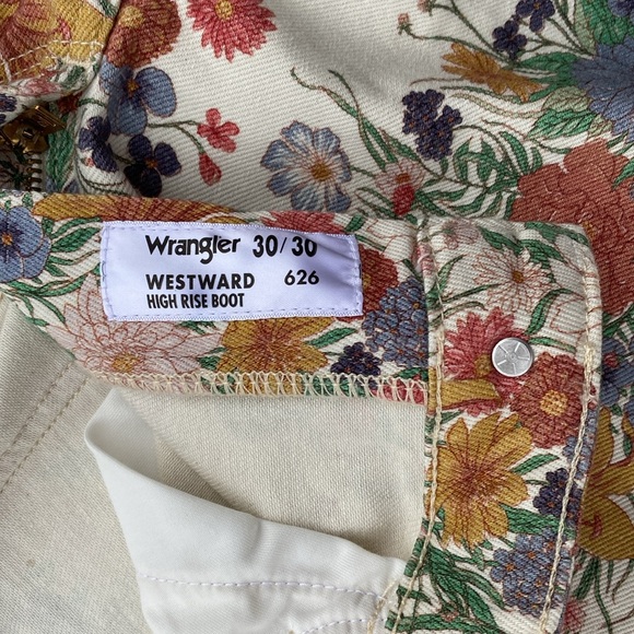 Wrangler Westward 626 Floral Boot Cut Jeans - Picture 5 of 6